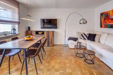 Bright, friendly apartment with large south-balcony
