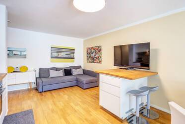 Modernly furnished with roof terrace pool in the building 