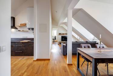 Attic apartment with garden (35 sqm)  parking garage