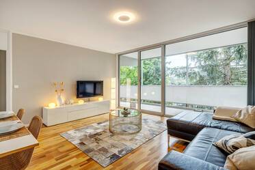 Light-flooded 3-room apartment in Schwabing