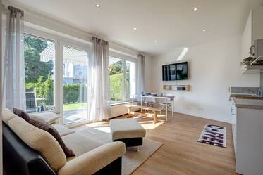 Nicely furnished apartment with garden 	 in Forstenried