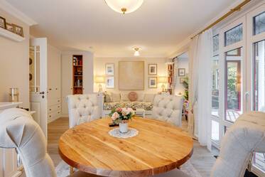 Fantastic cottage style apartment for rent 