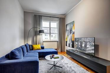 Furnished apartment in a period building in prime location 