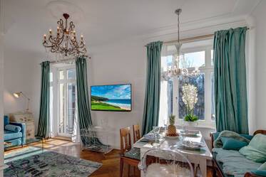 Art nouveau apartment in a prime location in Schwabing