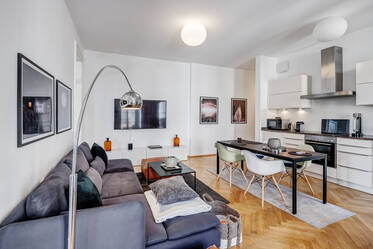 Renovated period apartment for rent 