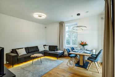 Luxury: beautifully furnished apartment in Schwabing