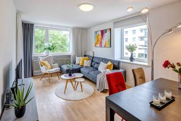 Brightly furnished 4-room apartment for rent