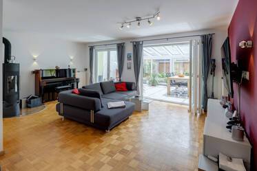 Nicely furnished semi-detached house in Neukeferloh