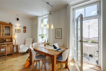 Beautiful period apartment for rent at Dreimühlenviertel 