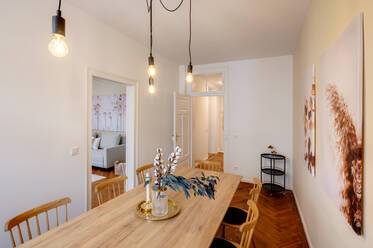 Prime location: furnished 4.5-room apartment