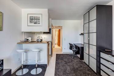 Central Olympiadorf: apartment for rent