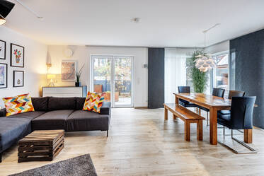 Modern semi-detached house - near the S-Bahn