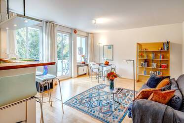 Premium location Lehel: bright balcony apartment, good layout