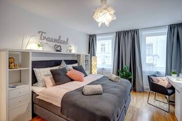 Top location Lehel, furnished as new