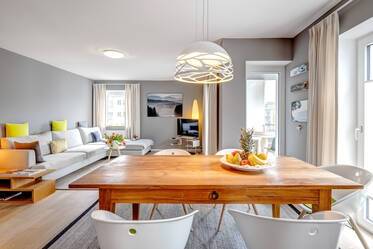 3-room apartment near Nymphenburg Castle park