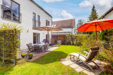 Single-family home for rent in Neukeferloh
