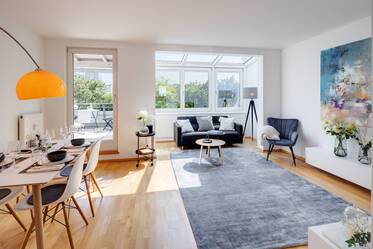 Light-flooded apartment with roof-terrace for rent