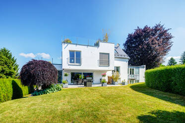 Beautiful family mansion in Berg at Starnberger See