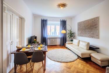 Stunning historic apartment near English Garden