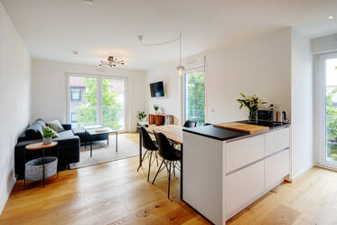 Beautiful new apartment in traffic calmed street