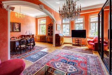 Generous apartment in prime location at the English Garden