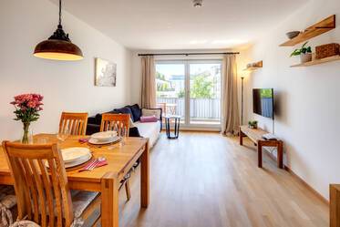 Ramersdorf: sunny apartment with south-balcony