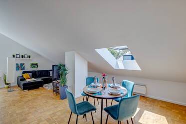 Furnished attic apartment - nice and bright