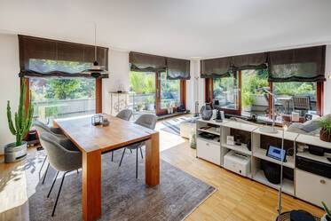 Beautifully furnished apartment in Solln