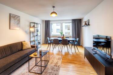 Berg-am-Laim: 2-room apartment, new, modern furniture