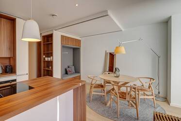 Beautifully furnished apartment in Schwabing-West