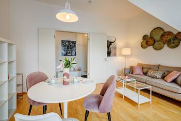 Beautiful attic apartment in the north of Schwabing