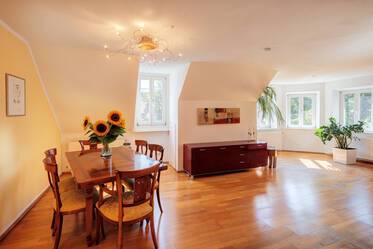 Nicely furnished attic apartment in Neuhausen