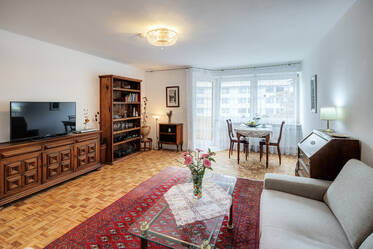Furnished 2.5-room apartment for rent in Bogenhausen