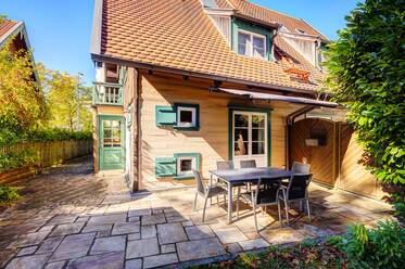 Cozy semi-detached house: Historic listed building