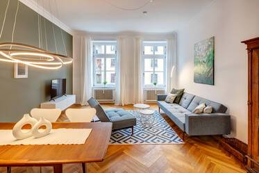 Stunning historic apartment in central location