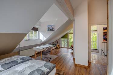 Beautiful attic apartment fro rent in quiet area 