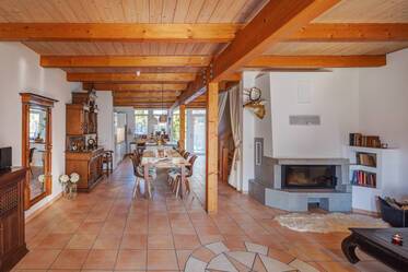 Light-flooded architect house with garden for rent