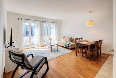 Charming, sunny 2-room apartment with panoramic view