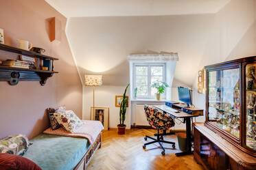 Charming historic apartment with unique interior 
