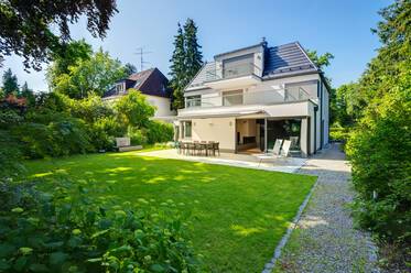 Furnished detached house in Obermenzing
