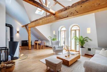 Stunning attic apartment in prime location