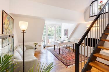 Stunning maisonette-gallery apartment with great view
