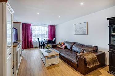 Furnished apartment in Bogenhausen