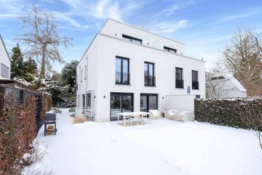 Stylish new semi-detached house from 2023