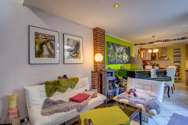 Rare find: charming little garden house: Ground Floor and Top Level