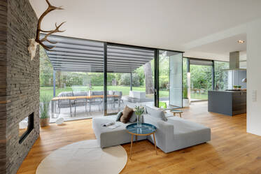 Design House with Expansive Garden and a Lot of Privacy