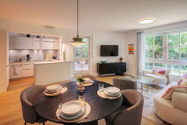 Rare Find in Gärtnerplatzviertel: 2-Room Garden Apartment