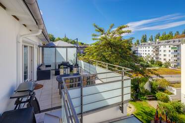Sunny rooftop terrace apartment near Kolumbusplatz