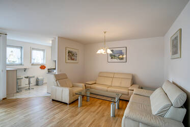 2-room-apartment with balcony in the rear building, Glockenbachviertel