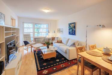 Comfortable apartment with large south-west balcony